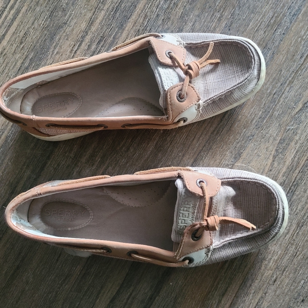 Womans Sperry loafers shoes 7.5